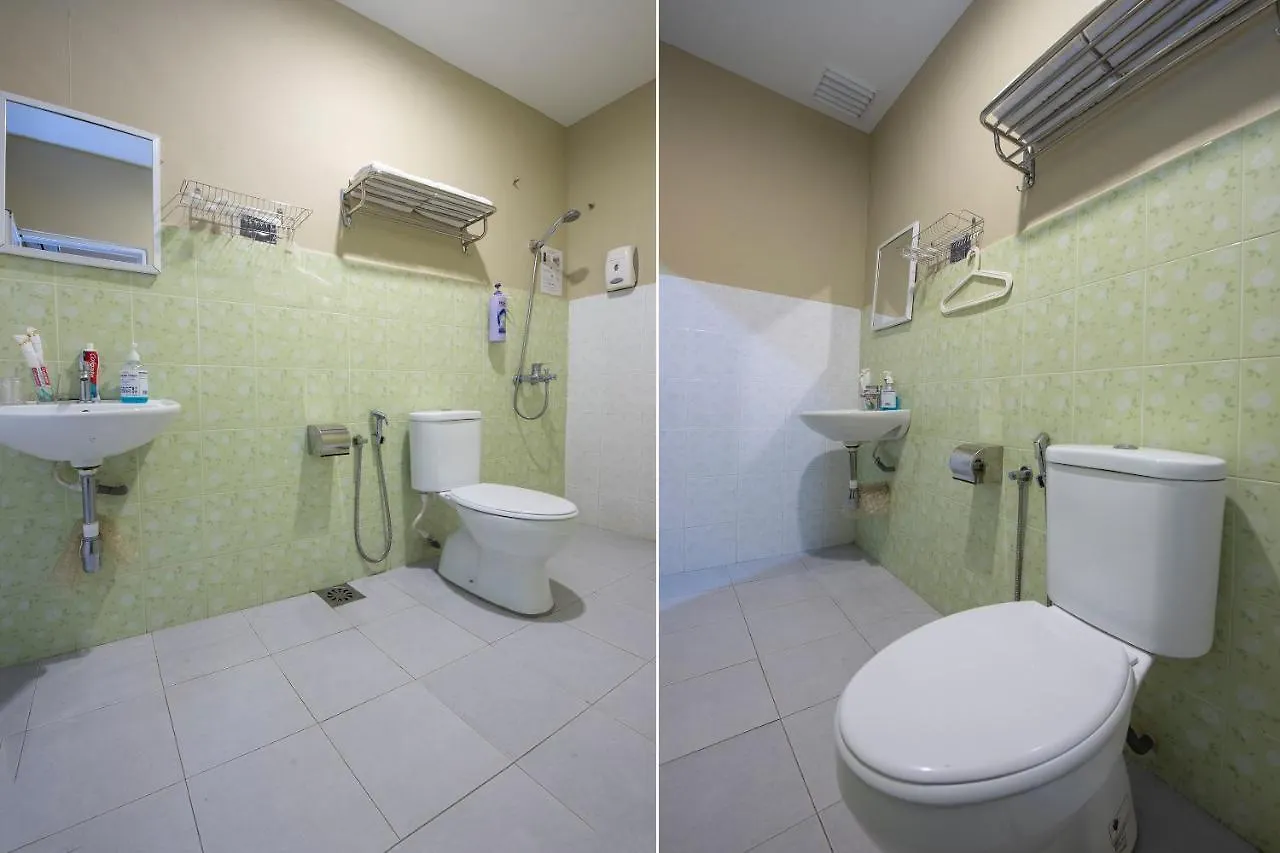 Oyo 90231 Hotel By The Park Plt Johor Bahru