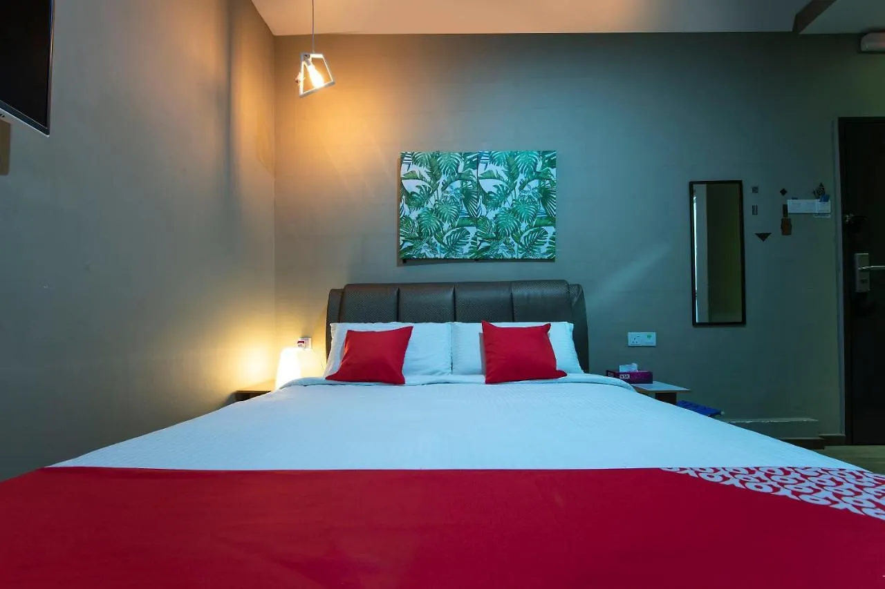 Oyo 90231 Hotel By The Park Plt Johor Bahru
